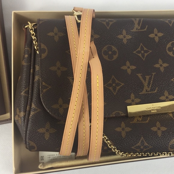 🌸TRENDY🌸FAVORITE LOUIS VUITTON CROSSBODY - Picture 16 of 16